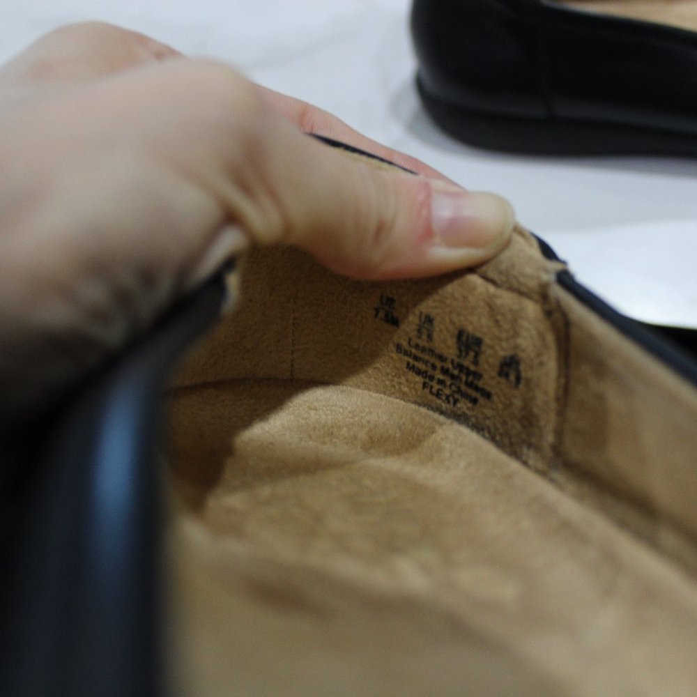 Naturalizer Flexy Black Leather Flats sz 7.5 - Picture 7 of 9